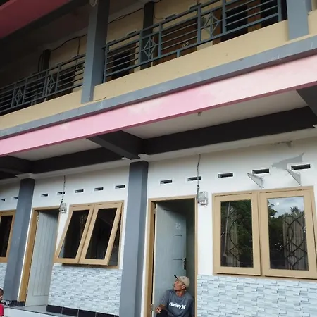 Oyo Life 93403 Penginapan Adinda